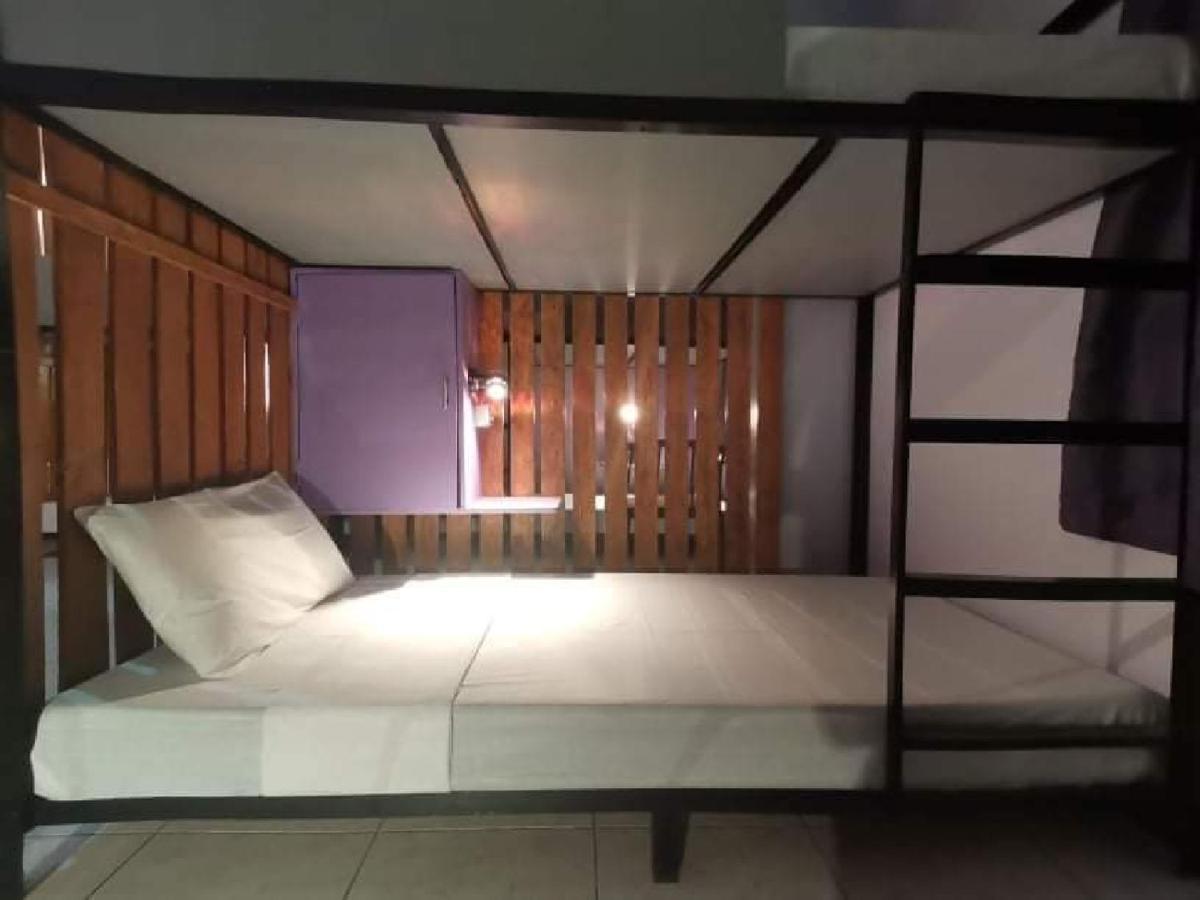 Manila Nomads Hostel Манила Екстериор снимка